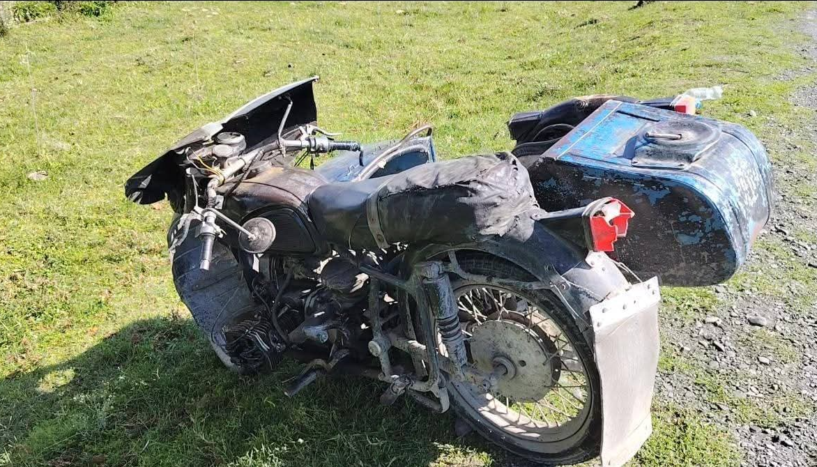 Zaqatalada motosikletlə maşın toqquşdu - Xəsarət alanlar var